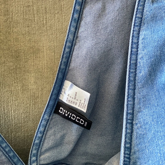 H&M mid length jean overall dress!!! - Picture 3 of 4